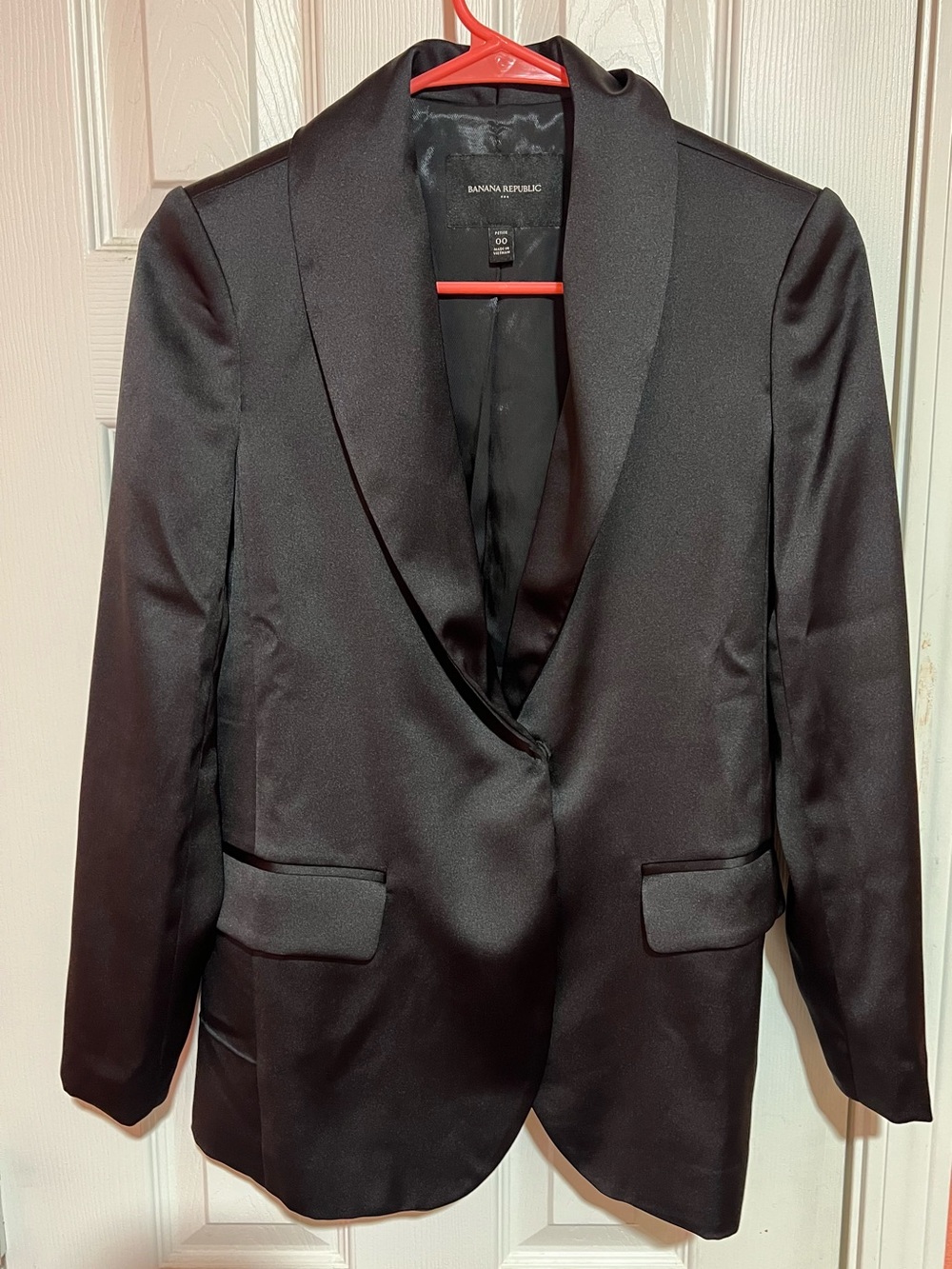 Banana Republic Women’s Black Satin Shawl Lapel Tuxedo Jacket Petite 00